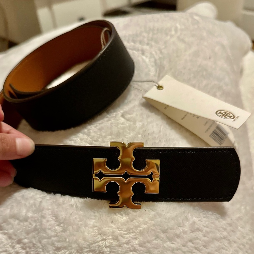 Tory Burch Reversible logo belt 1” 1/2 inch
